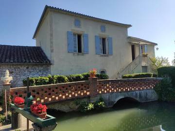 Gîte pour 4 personnes, avec jardin à Saint-Martin-le-Redon