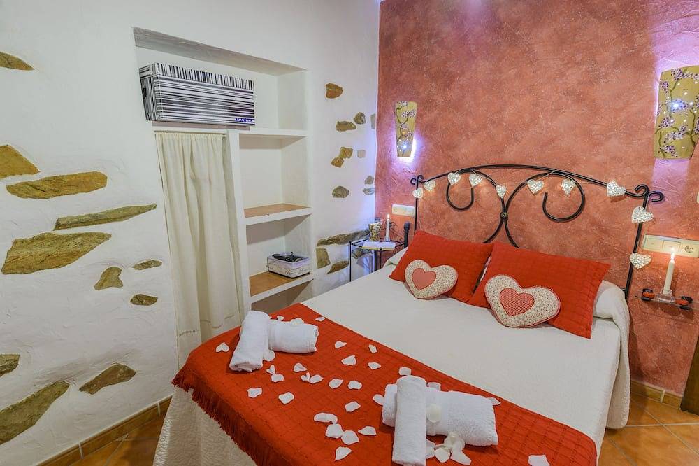 Rural House \"Picachico\" in Laroya, Almería Province