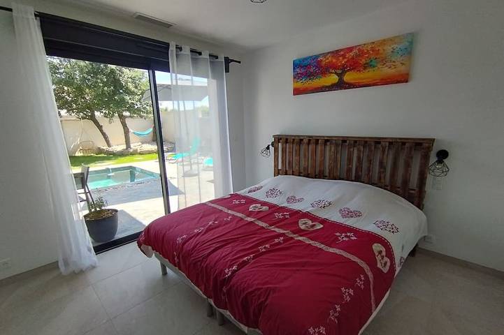 Location de vacances pour 8 personnes, avec Jacuzzi et Jardin à Deaux - 2