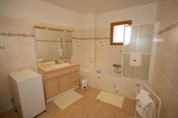 Gîte pour 5 Personnes dans Bonnieux, Parc naturel régional du Luberon, Photo 3