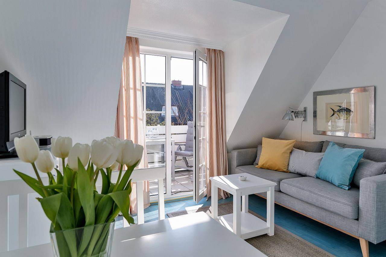 Ganze Wohnung, Willkommen in Wenningstedt in das 3-Zimmer-Ferienappartement "Nelle" in Wenningstedt, Sylt