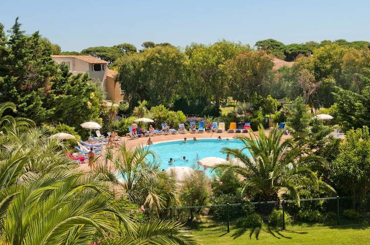 Villa pour 6 personnes, avec terrasse et piscine ainsi que vue et jardin à Giens - 4