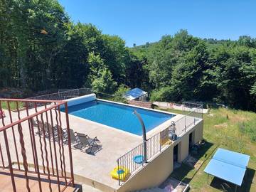 Gîte pour 6 personnes, avec jardin ainsi que piscine et terrasse à Saint-André-d'Allas