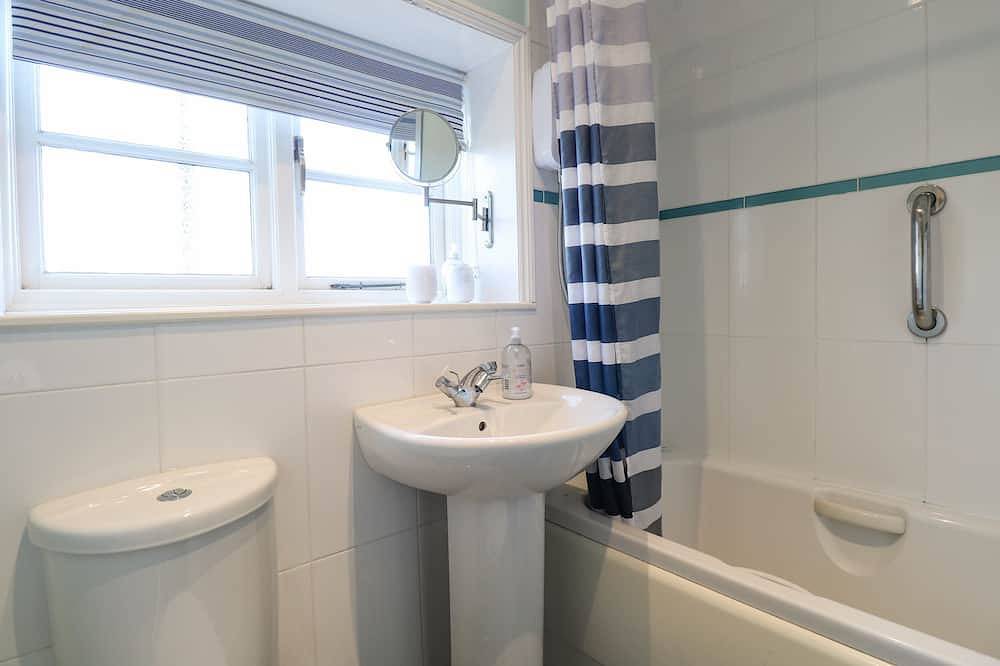 Lanthorn Cottage, pet friendly in Happisburgh, East Anglia in Happisburgh, Norfolk
