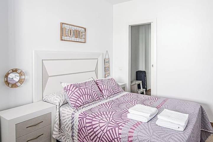Ganze Wohnung, Apartment für 6 mit Pool, Wlan und Ac in Rota in Rota, Costa de la Luz