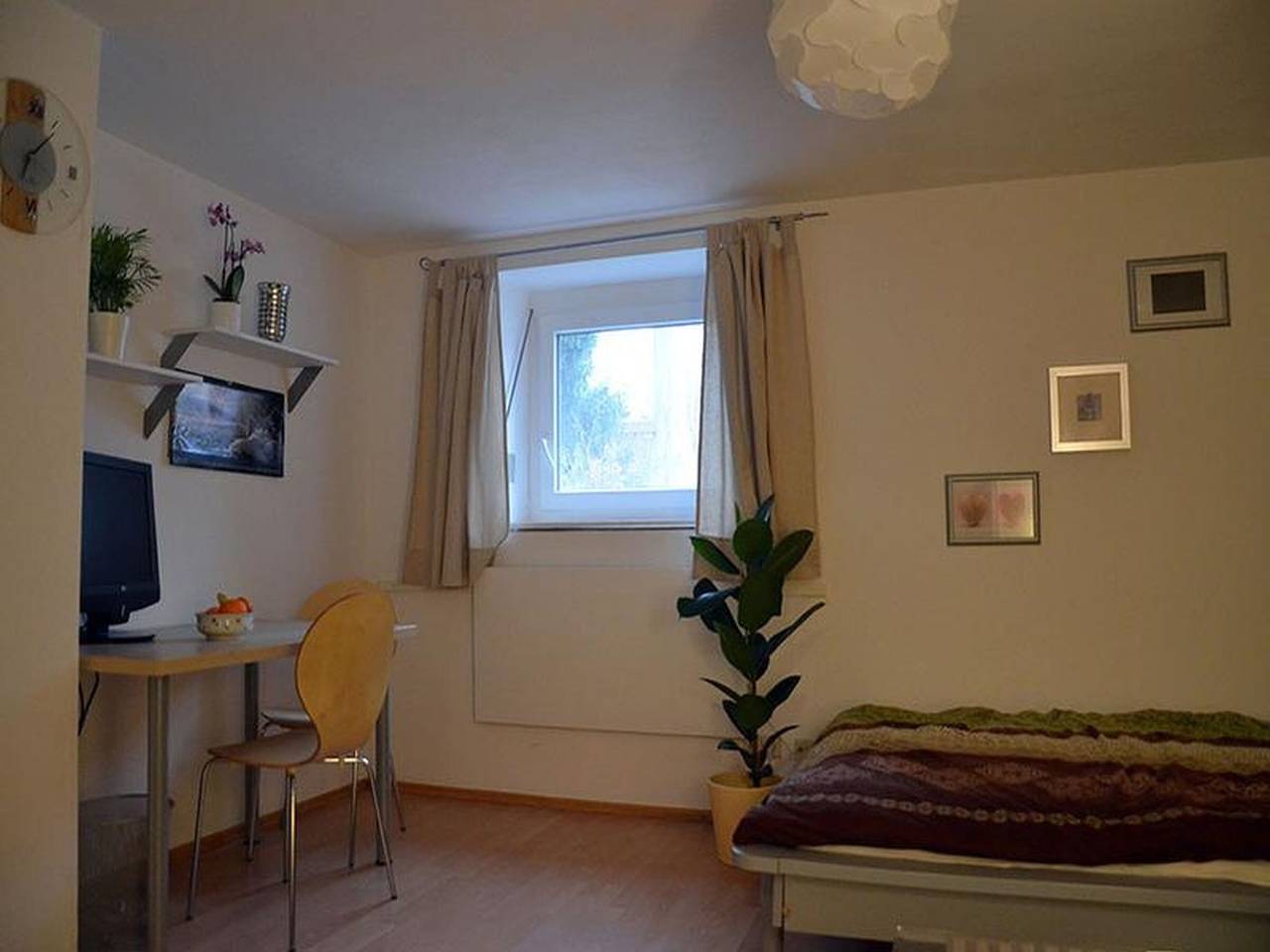 Ganze Wohnung, Ferienwohnung 'Am Berg' mit Gemeinschaftsgarten und Wi-Fi in Wannental, Lindau