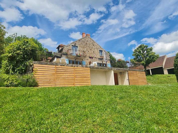 Location de vacances pour 18 personnes, avec piscine ainsi que balcon et vue dans Lac du Crescent - 3