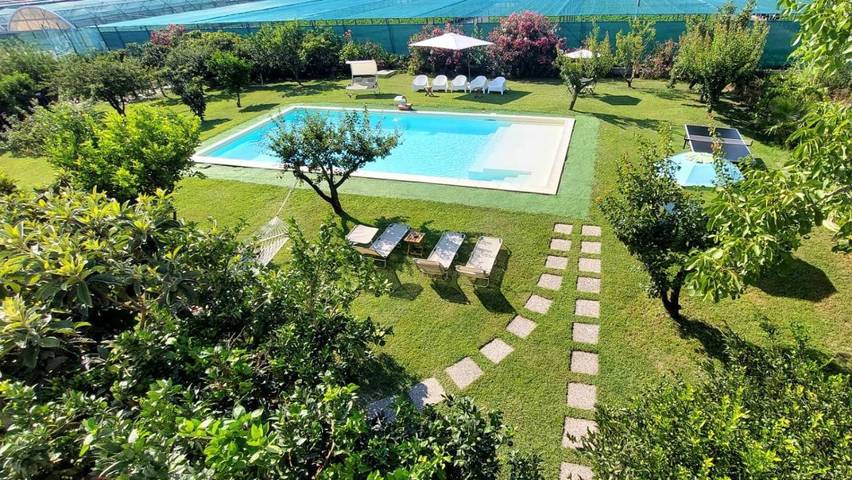 Appartamento per 5 persone, con Terrazza e Giardino nonché Piscina a Terme Vigliatore