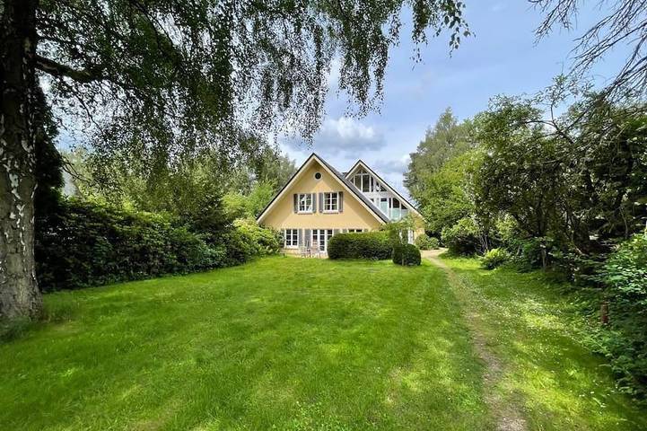 Ferienhaus für 6 Personen, mit Sauna und Garten sowie Balkon