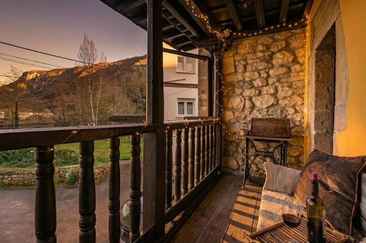 Casa rural para 4 personas, con vistas y terraza en Cabrales