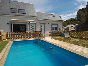Location de vacances pour 19 personnes, avec piscine et jardin, animaux acceptés à Marigné-Laillé
