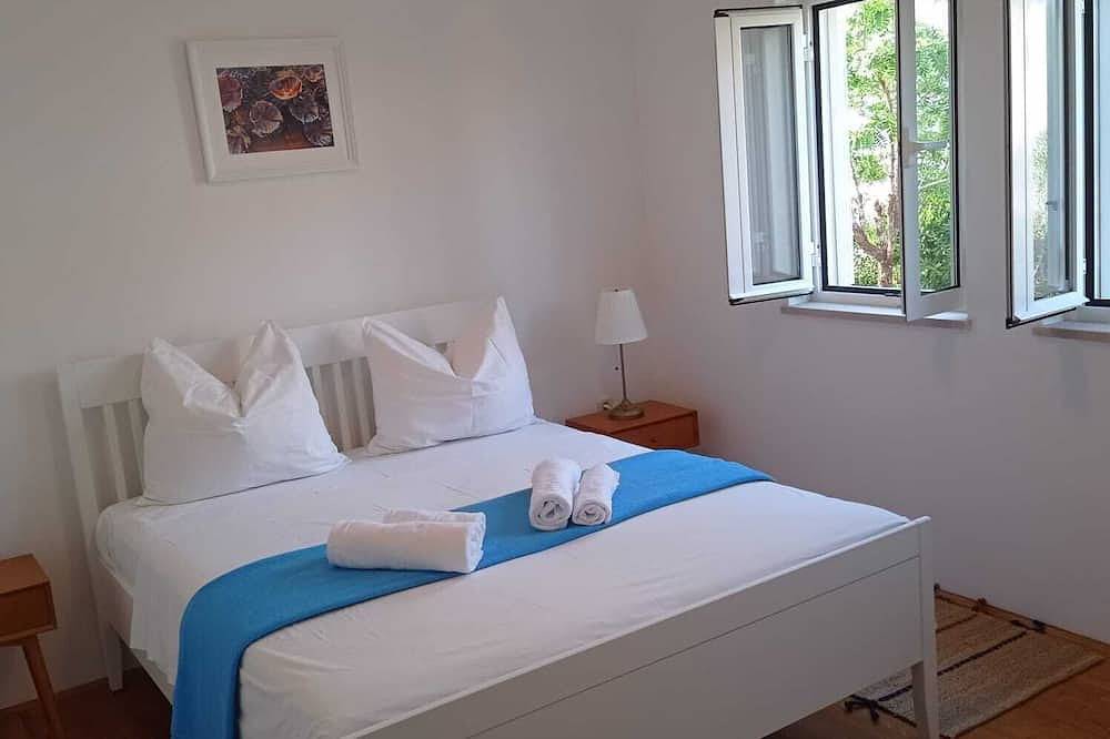Your Mediterranean villa with large garden and private parking space - welcome! in Lumbarda, Korcula