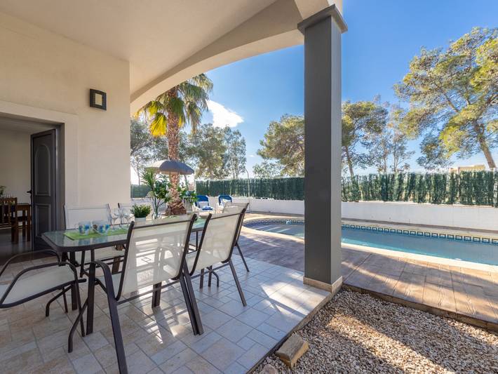 Location de vacances pour 6 personnes, avec jardin et terrasse, animaux acceptés à Deltebre - 2