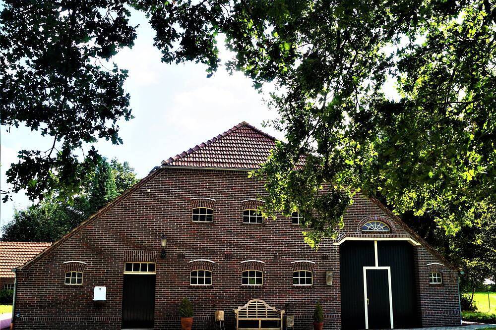 Großes Ferienhaus in herrlicher Alleinlage im südlichen Ostfriesland — Bild 2