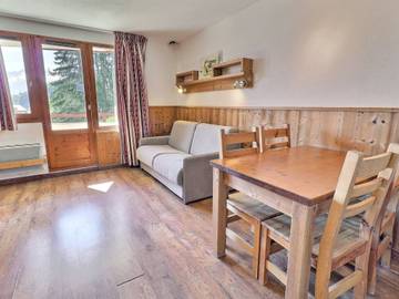 Gîte pour 4 personnes, avec balcon dans La Tania