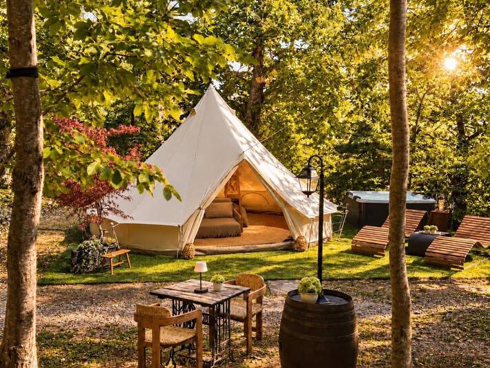 Casa vacanza per 2 persone, con Idromassaggio e Terrazza nonché Giardino e Piscina a Sestola