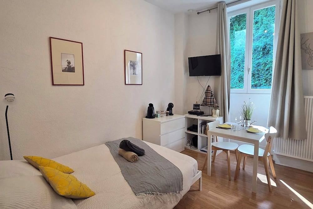 Appartement entier, Studio de charme au coeur d'uriage in Saint-Martin-d'Uriage, Parc national des Écrins