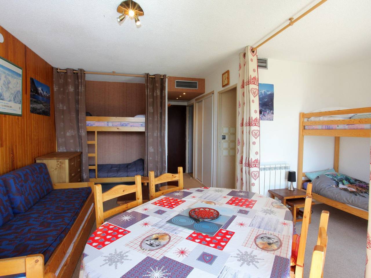 Appartement entier, Studio lumineux 6 pers. balcon sud, proche pistes in La Toussuire, Fontcouverte-la-Toussuire