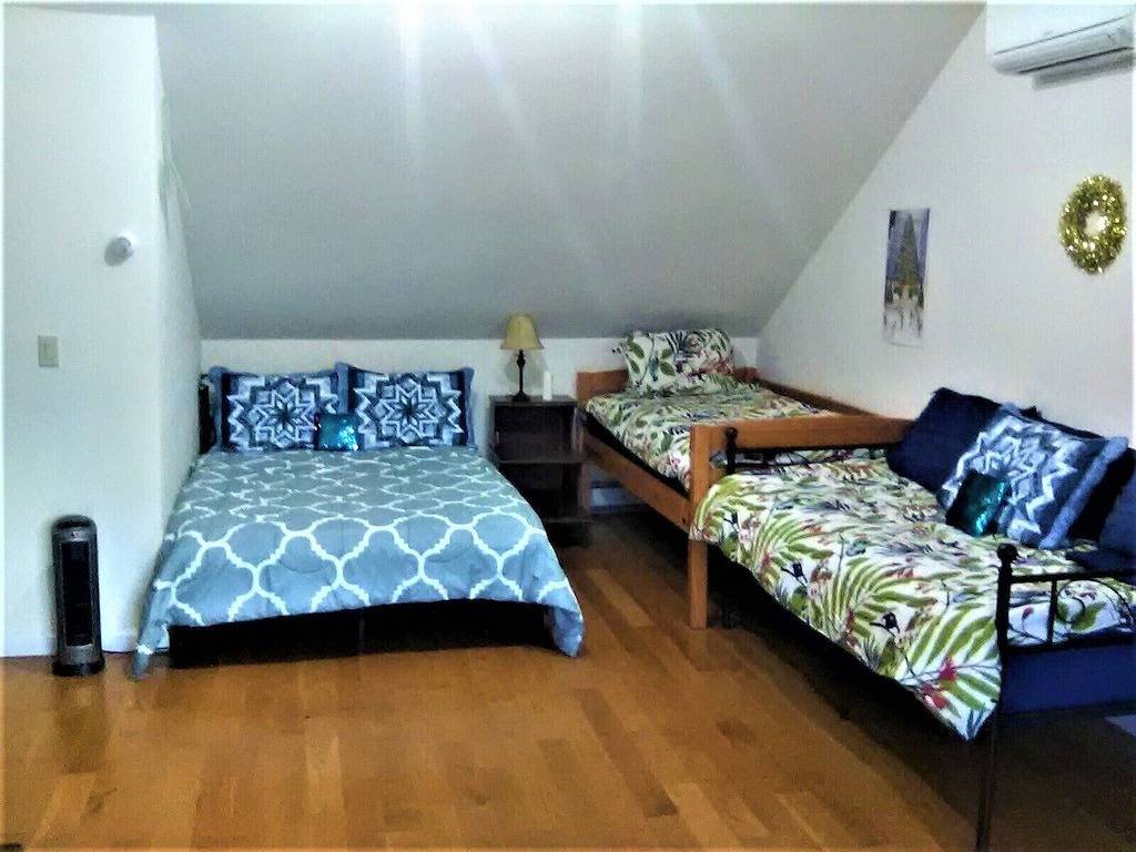 Ganze Wohnung, Penthouse / Wintergarten, Terrasse, Blick auf die Berge, 5 Betten für 7 Personen in Windham, Windham Mountain