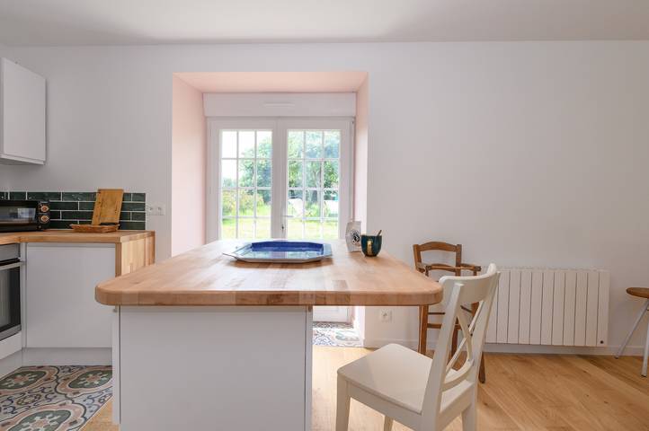 Gîte "La Grange" with Garden and Wi-Fi in Plumergat, Lorient region