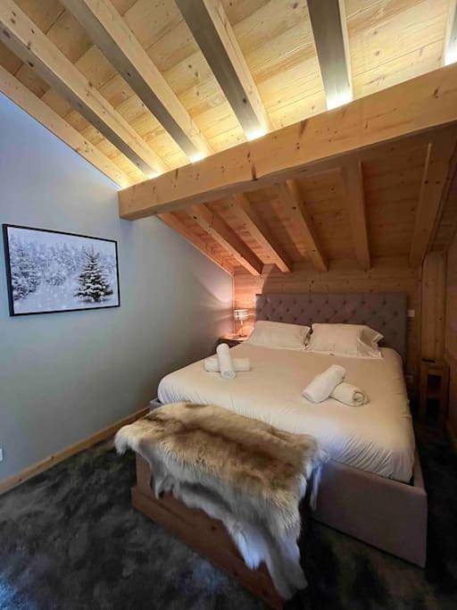 Gîte pour 10 personnes, avec jacuzzi et balcon à La Côte-d'Arbroz - 4