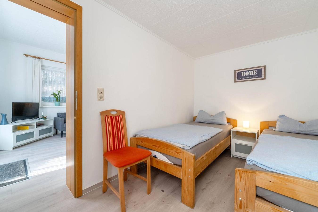 Ganze Wohnung, Apartment 'Behling 2 mit Terasse' mit Garten und Wlan in Liepe, Britzer Platte