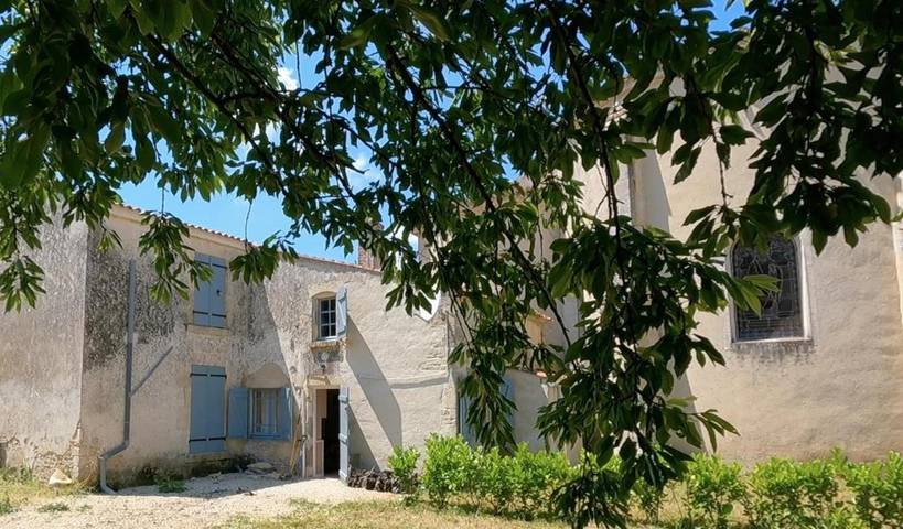 Gîte pour 3 personnes, avec jardin et terrasse à Vouillé-les-Marais