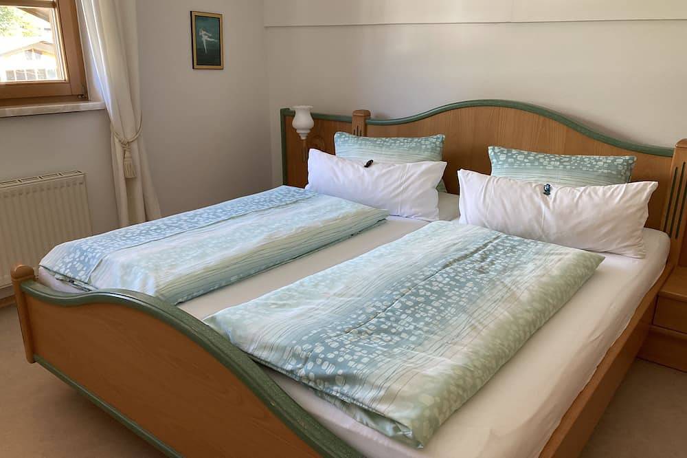 Ganze Wohnung, Gemütliche Ferienwohnung (bis 5 P) & Balkon im Pillerseetal / Kitzbüheler Alpen in Loferer und Leoganger Steinberge, Sankt Ulrich am Pillersee