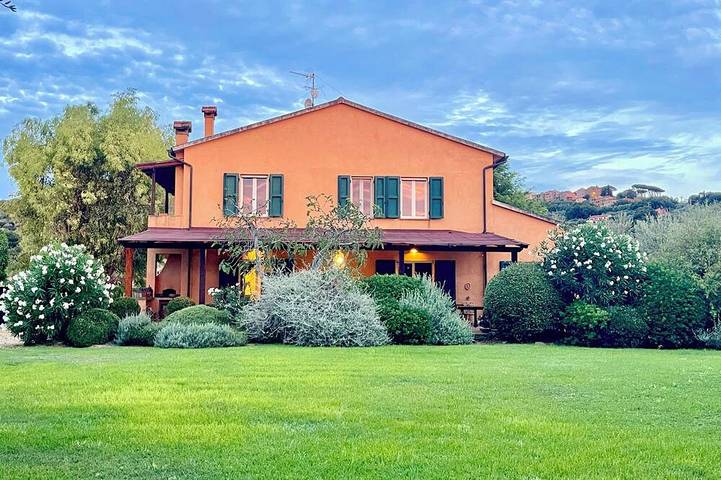 Agriturismo für 5 Personen, mit Garten in Castagneto Carducci