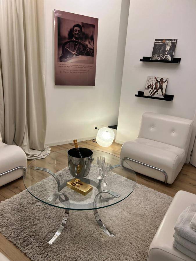 Appartement entier, One-Bedroom Apartment in Mons (Hennegau), Hainaut