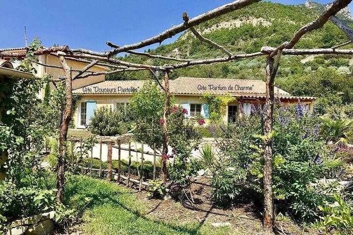 Gîte pour 4 personnes, avec jardin et terrasse à Saint-Ferréol-Trente-Pas