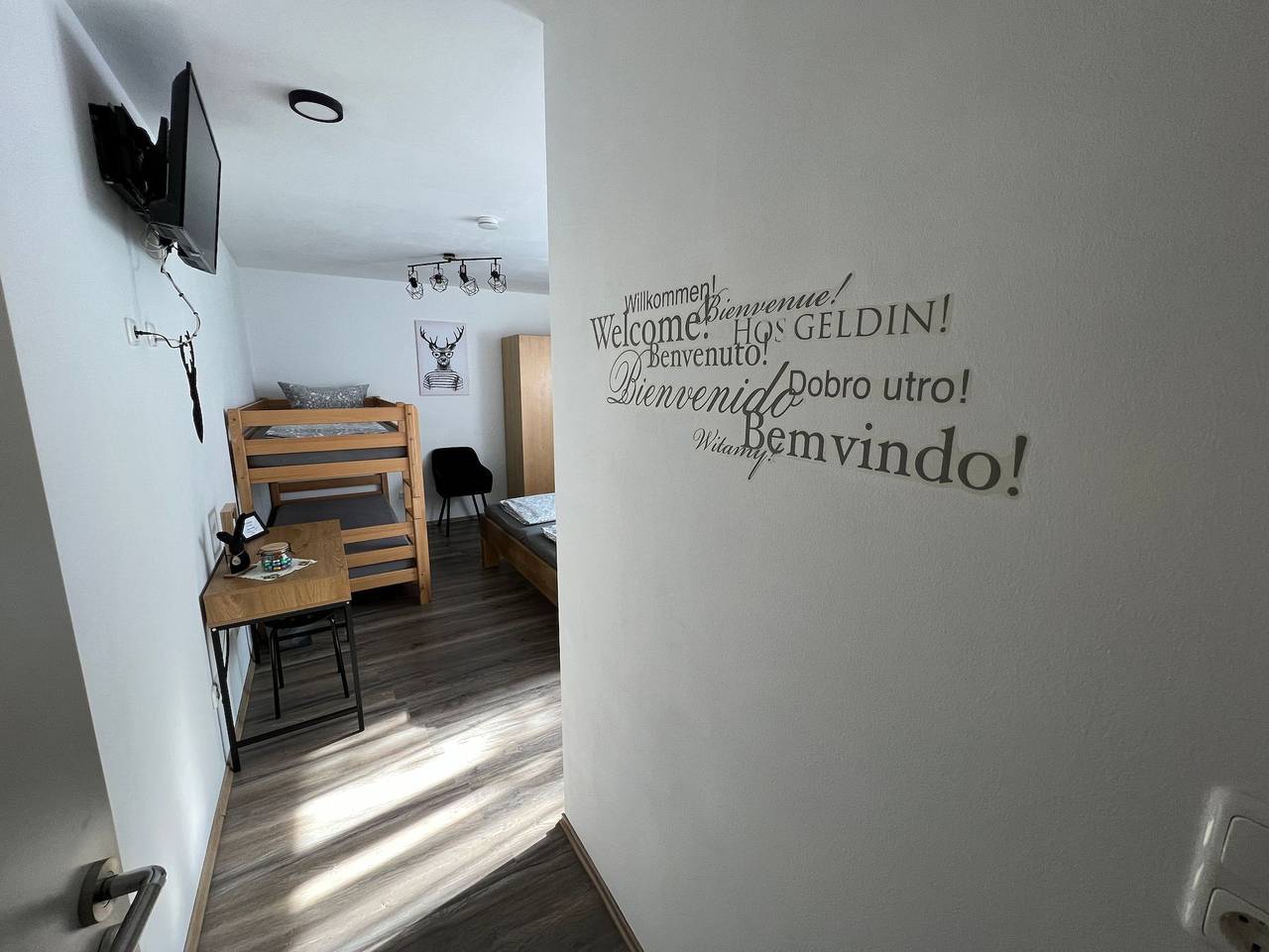 Ganze Ferienwohnung, Gästehaus Luna - Zimmer 1 in Europa-Park, Rust