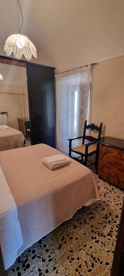 Location de vacances pour 4 personnes, avec balcon à Introdacqua - 4