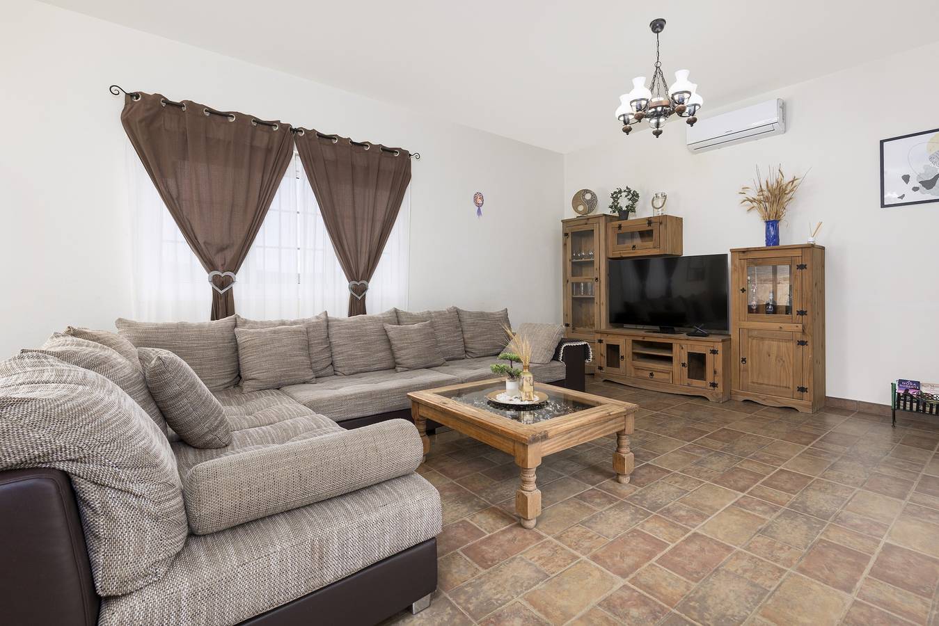 Casa vacacional 'Guerepe' con vistas a la montaña, Wi-Fi y aire acondicionado in Pájara, Fuerteventura