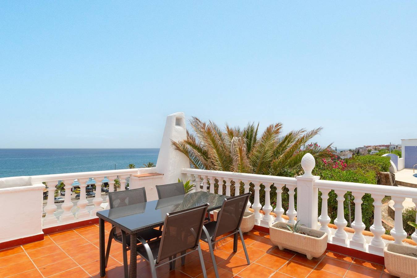 Casa Siloam - Magnifique maison avec vue sur la mer, piscine partagée et Wifi gratuit in Torrox Costa, Torrox