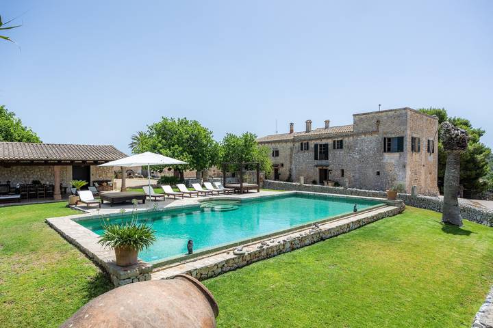 Ferienhaus für 12 Personen, mit Balkon und Garten in Manacor
