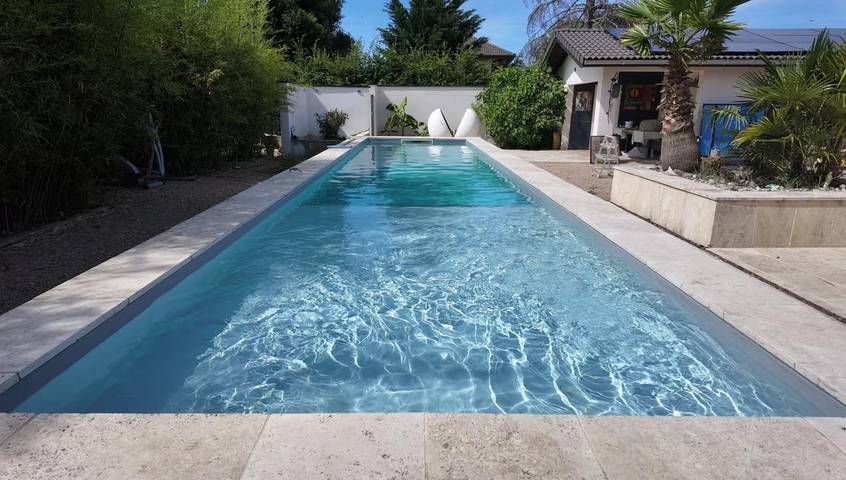 Casa de huéspedes para 8 personas, con piscina además de jardín y terraza, Se admiten mascotas - 1