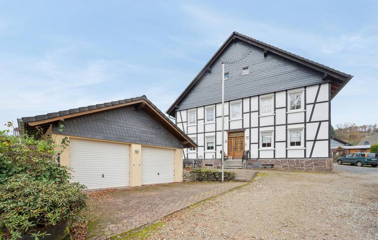Ferienwohnung für 6 Personen, mit Garten in Attendorn