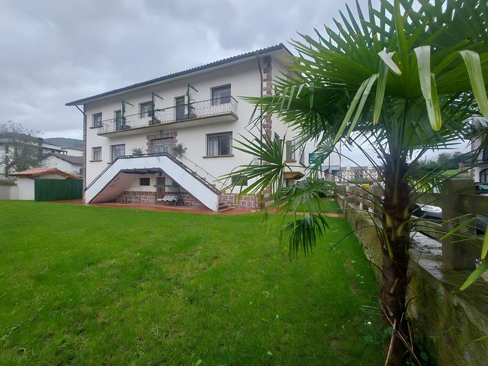 Chalet para 21 personas, con Balcón y Jardín en Navarra - 3