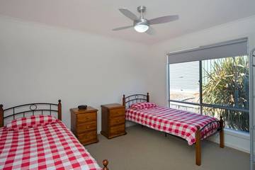 Holiday Home for 9 People in Port Elliot, South Australia, Photo 3