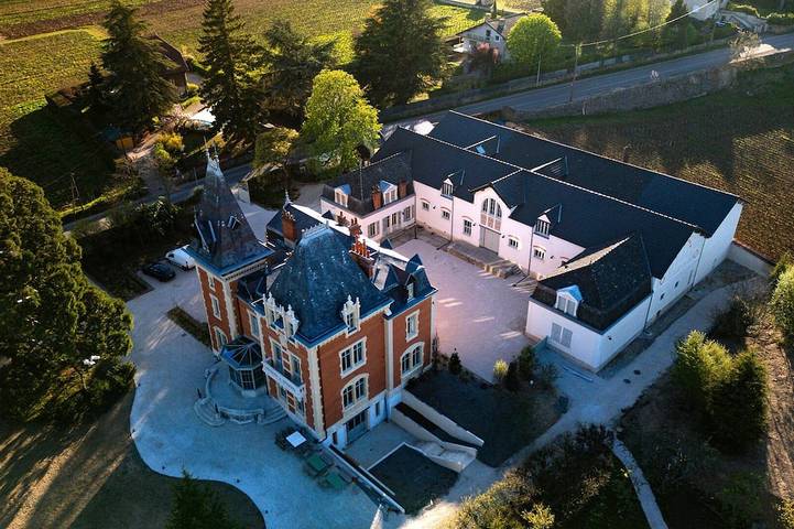 Château pour 15 personnes, avec Jardin dans Côte-d'Or