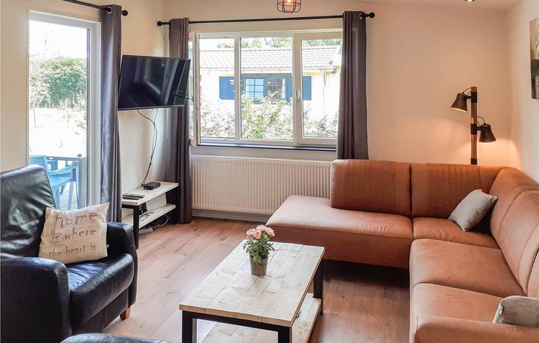 Vakantiehuis voor 8 personen met zwembad in Nederlandse Noordzeekust