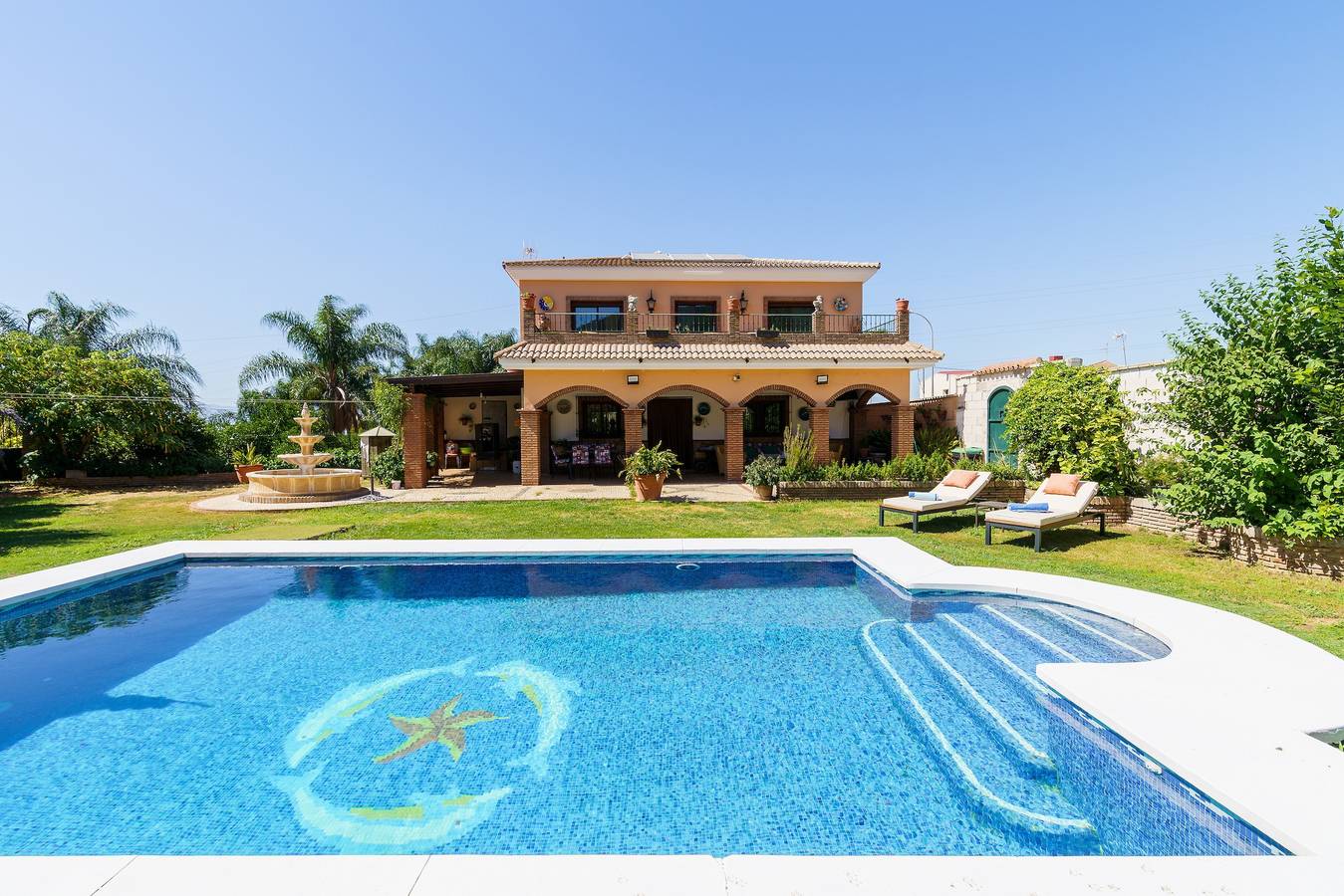 Casa Vacacional 'La Huerta Del Sur' con Vistas a la Montaña, Wi-Fi y Aire Acondicionado in Alhaurín el Grande, Provincia de Málaga