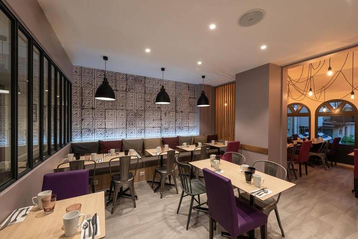 Hôtel pour 2 personnes, avec balcon dans Gare d'Annecy - 3