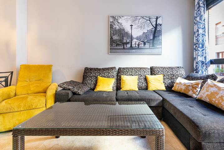 Apartamento entero, Apartamento 'Alboran' con Wi-Fi y aire acondicionado in Málaga Centro, Málaga
