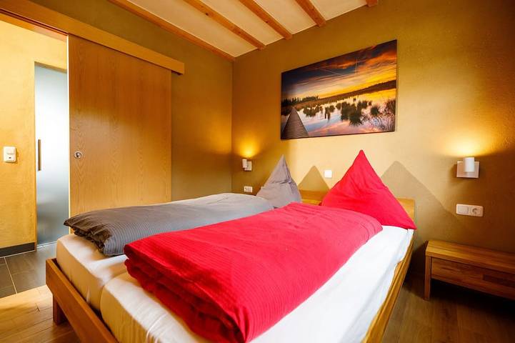 Ferienhaus für 5 Personen, mit Terrasse und Whirlpool sowie Garten in Mützenich (Monschau) - 2