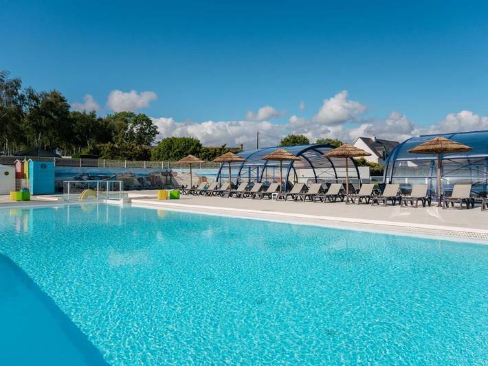 Camping pour 4 personnes, avec jardin et piscine