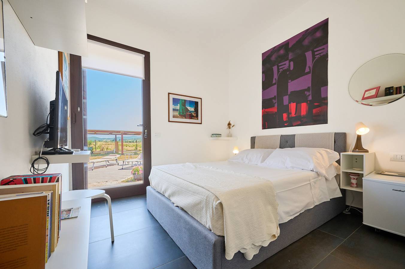 Camera 'Riotorto' con terrazza condivisa, Wi-Fi e aria condizionata in Riotorto, Costa degli Etruschi