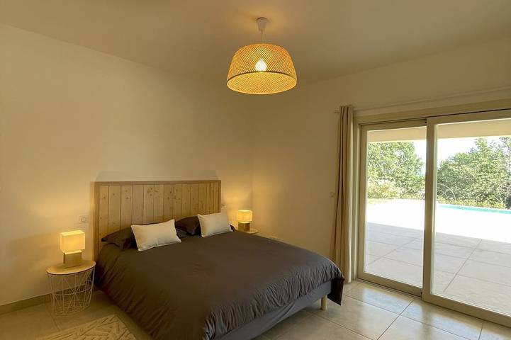 New country house with for 8 people 5 min from the Village in Saint-Cézaire-sur-Siagne, Costa mediterránea (Francia)