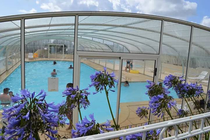 Mobil home pour 6 personnes, avec piscine et terrasse, animaux acceptés dans Plage de Lestrevet - 4